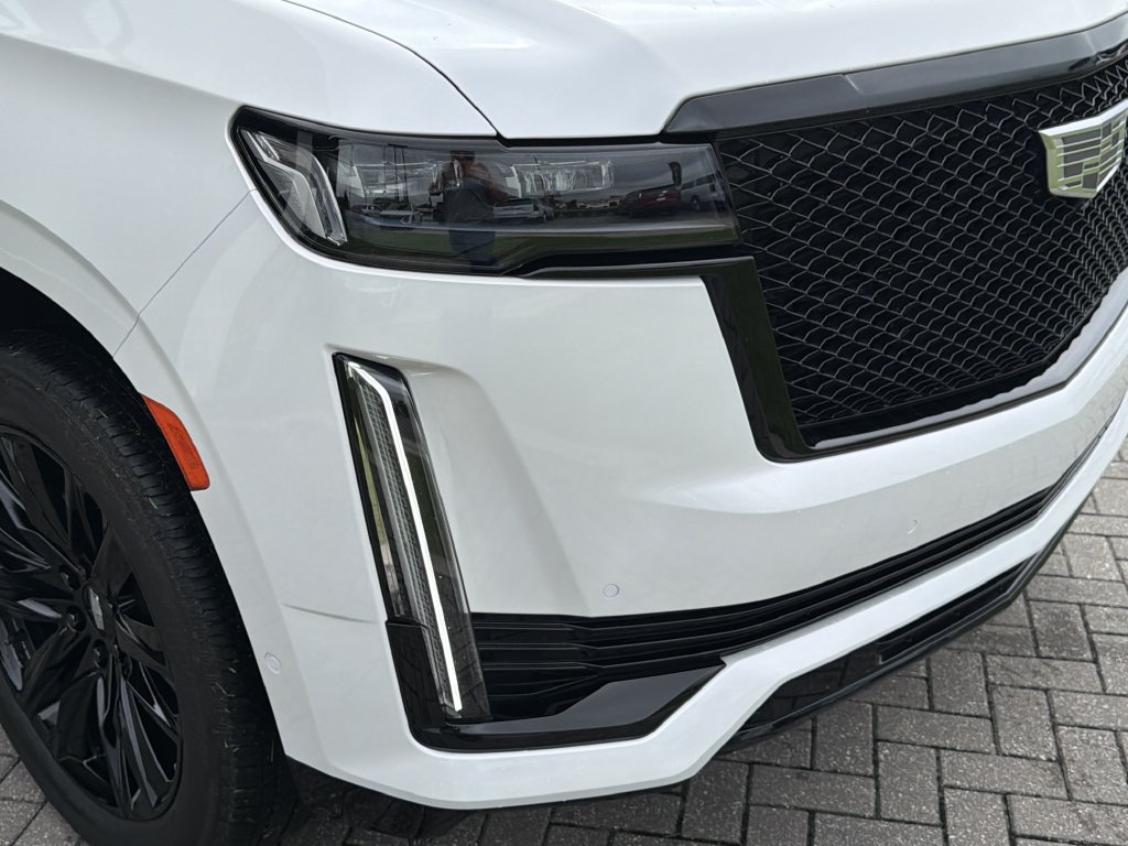 Certified 2022 Cadillac Escalade ESV Sport w/ Touring Package RWD image 8