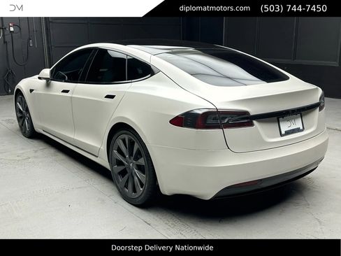 Used 2021 Tesla Model S Long Range Plus image 5