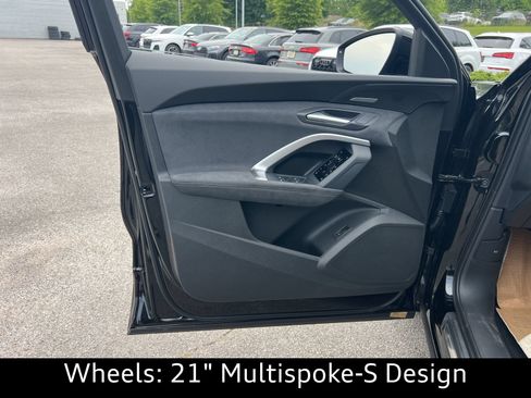 New 2026 Audi SQ5 Premium Plus AWD/4WD image 21