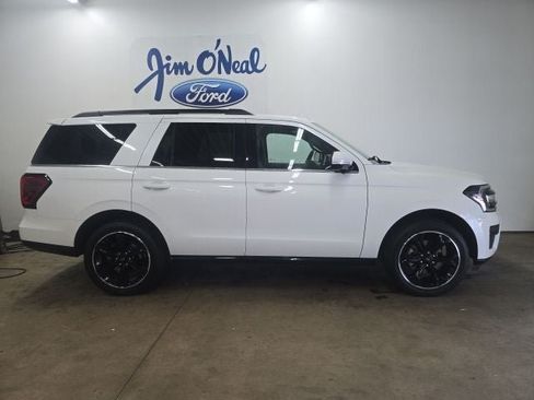 Certified 2023 Ford Expedition Limited AWD/4WD image 1