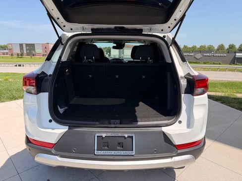 Used 2023 Chevrolet TrailBlazer LT w/ Convenience Package FWD image 6