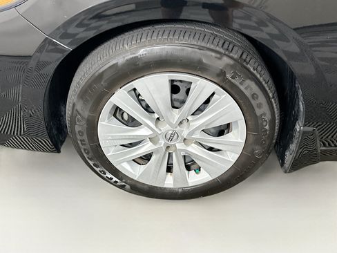 Used 2024 Nissan Sentra S FWD image 11
