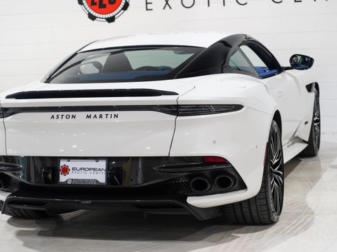 Used 2020 Aston Martin DBS Superleggera RWD image 37