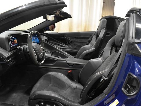 Used 2025 Chevrolet Corvette ZR1 w/ ZR1 Carbon Fiber Aero Package RWD image 3