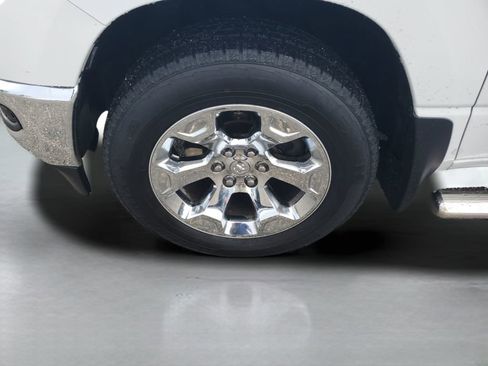 Used 2019 RAM 1500 Big Horn AWD/4WD image 26