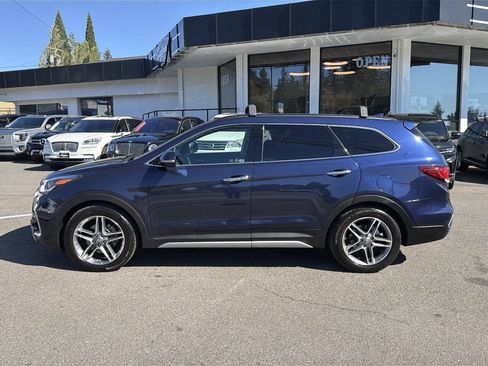 Used 2017 Hyundai Santa Fe Limited AWD/4WD image 2