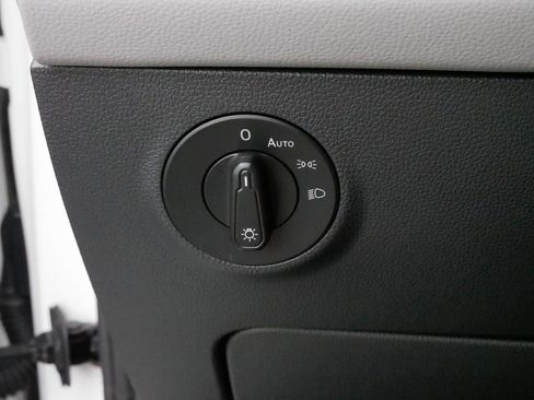 Certified 2024 Volkswagen Taos SEL image 27