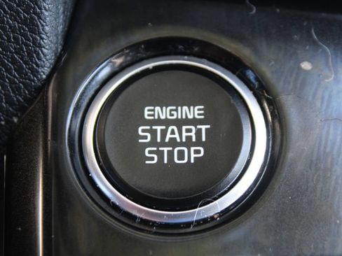 Used 2023 Kia Sportage EX FWD image 32