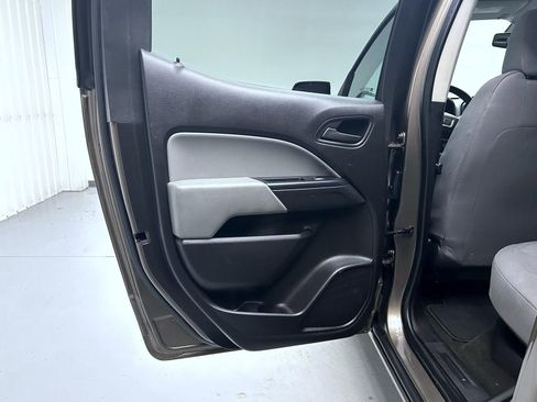 Used 2015 GMC Canyon 2WD Crew Cab w/ Convenience Package image 20