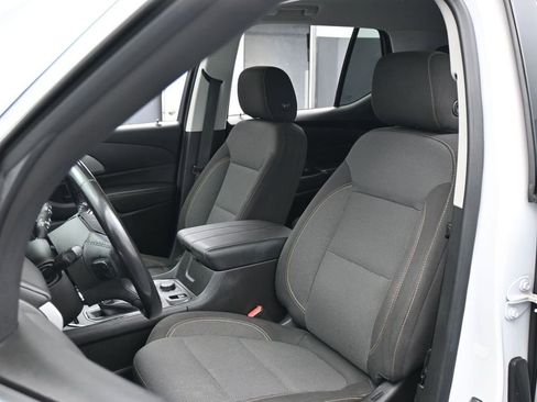 Used 2019 Chevrolet Traverse LT FWD image 10