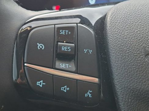 Used 2025 Ford Escape Active w/ Cold Weather Package AWD/4WD image 16