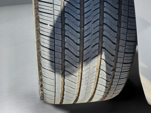 Used 2026 Cadillac Escalade ESV Platinum Sport w/ LPO, Floor Liner Package image 11