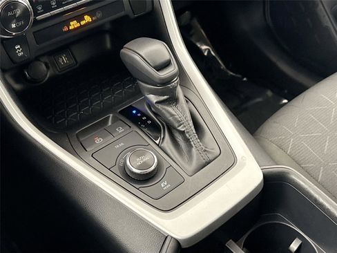 Certified 2025 Toyota RAV4 XLE image 25