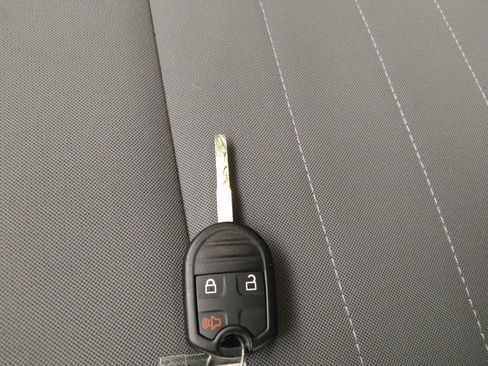 Used 2014 Ford Escape SE image 32