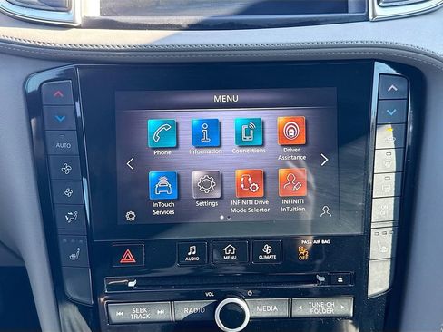 Used 2023 INFINITI QX50 Luxe image 17