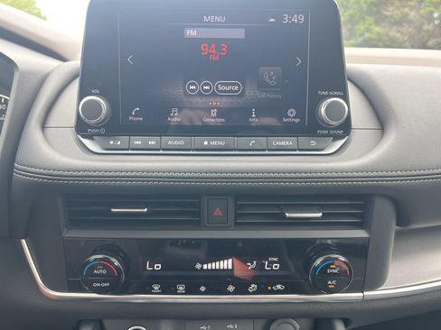 Certified 2023 Nissan Rogue SV AWD/4WD image 6