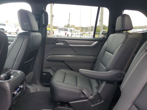 New 2026 GMC Acadia Elevation w/ Elevation Premium Package image 9