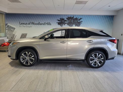 Used 2019 Lexus RX 350 FWD w/ Navigation Package image 2