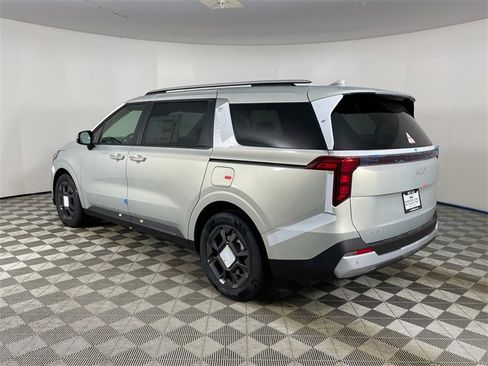 New 2026 Kia Carnival EX image 5