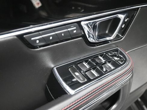 Used 2014 Jaguar XJ R LWB RWD image 22