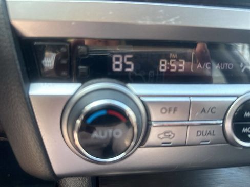 Used 2017 Subaru Outback 2.5i Premium image 34