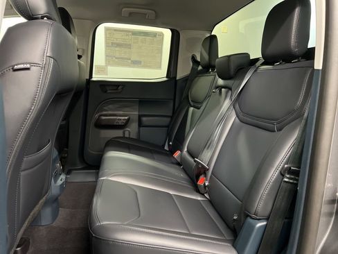 New 2026 Ford Maverick Lariat w/ Black Appearance Package image 30