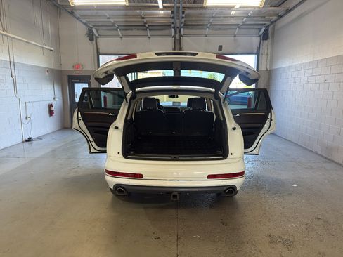Used 2014 Audi Q7 TDI Premium Plus w/ Premium Plus Package AWD/4WD image 13