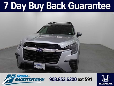 Used 2025 Subaru Ascent Premium AWD/4WD image 1
