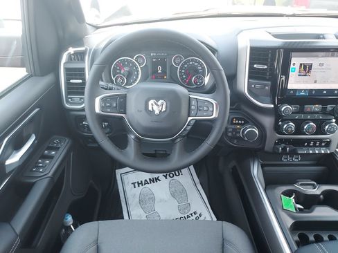 New 2026 RAM 1500 Big Horn AWD/4WD image 16