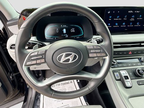 Used 2025 Hyundai Palisade SEL FWD image 38