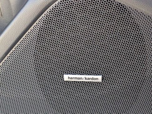 Used 2024 Subaru Forester Touring image 31