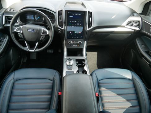 Used 2023 Ford Edge SEL w/ Sport Appearance Package AWD/4WD image 8