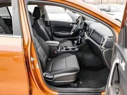 Used 2019 Kia Sportage LX FWD image 36