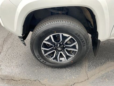 Used 2023 Toyota Tacoma TRD Sport image 17