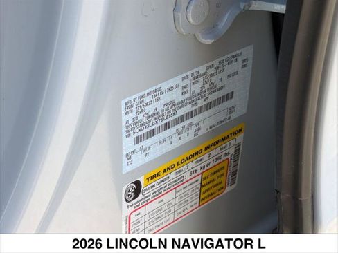 New 2026 Lincoln Navigator L Reserve w/ Jet Appearance Package AWD/4WD image 15