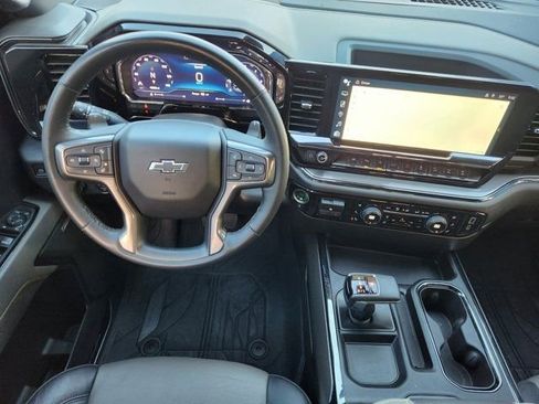 Used 2024 Chevrolet Silverado 1500 ZR2 w/ Technology Package image 29