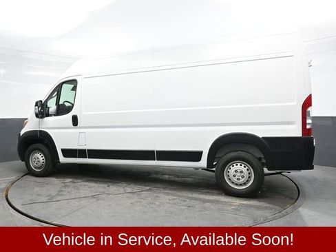 Used 2025 RAM ProMaster 2500 w/ Convenience Group image 4