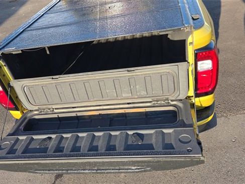 Used 2023 GMC Canyon AT4 w/ AT4 Premium Package image 27