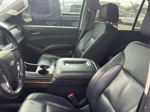 Used 2016 Chevrolet Tahoe LT RWD image 3
