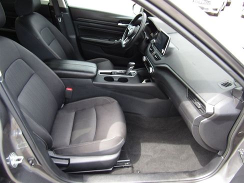 Used 2012 Nissan Altima 3.5 SR w/ Technology Pkg FWD image 45