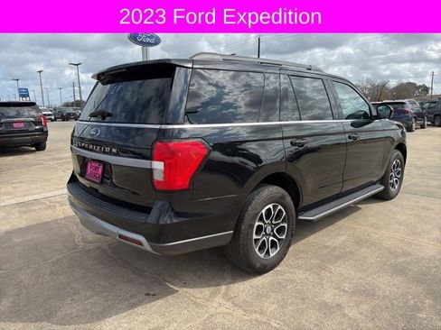 Used 2023 Ford Expedition XLT image 7