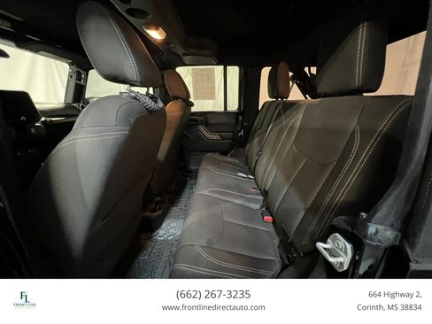 Used 2018 Jeep Wrangler Unlimited Sport AWD/4WD image 10
