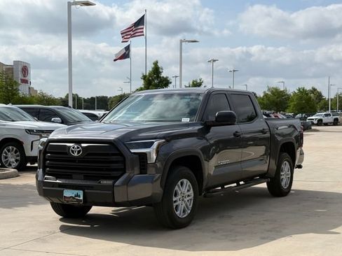Used 2024 Toyota Tundra SR5 AWD/4WD image 5