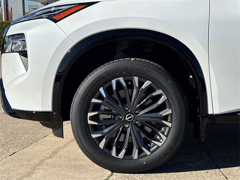 New 2026 Nissan Rogue Platinum w/ Tech Package image 6