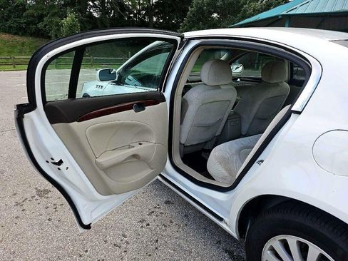 Used 2008 Buick Lucerne CX image 21