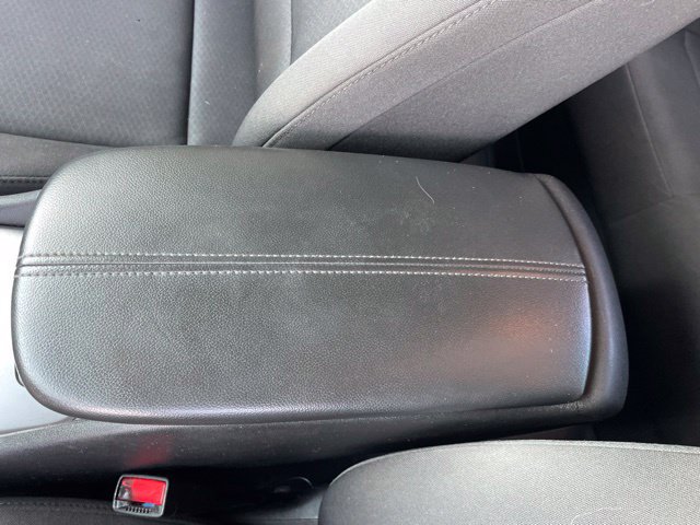 Used 2021 Chevrolet Malibu LT FWD image 32