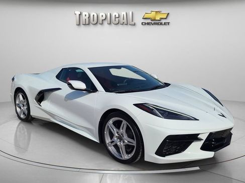 Used 2025 Chevrolet Corvette Stingray Convertible w/ 1LT RWD image 8