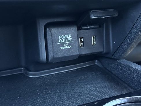 Used 2017 Honda Pilot Touring image 37