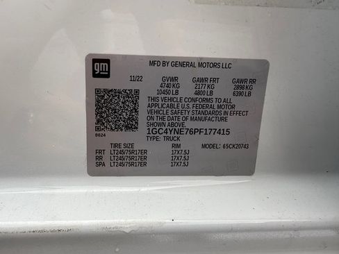 Used 2023 Chevrolet Silverado 2500 LT AWD/4WD image 28