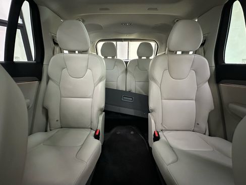 Used 2025 Volvo XC90 T8 Plus w/ Protection Package Premier AWD/4WD image 31